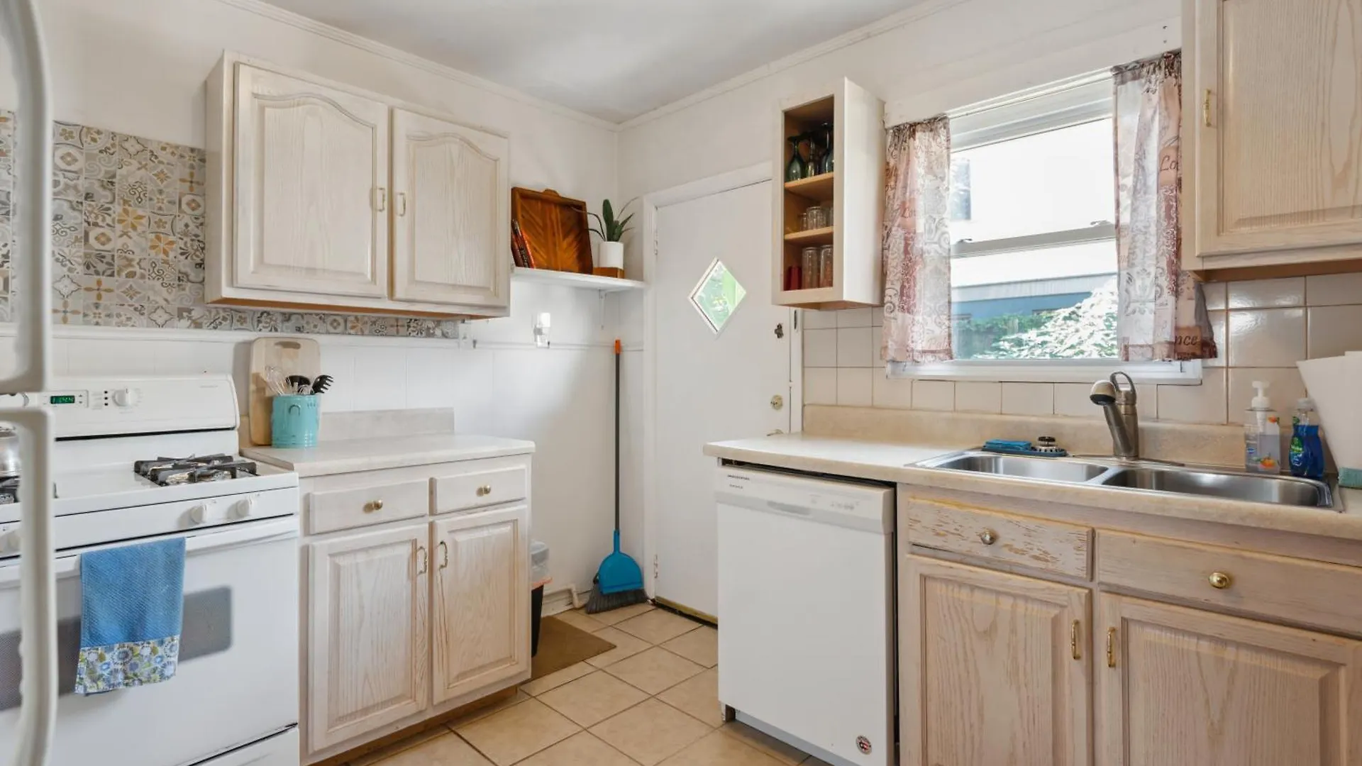 公寓 薩凡納2Br Affordable Walkable Duplex Near Forsyth Park Free Parking公寓